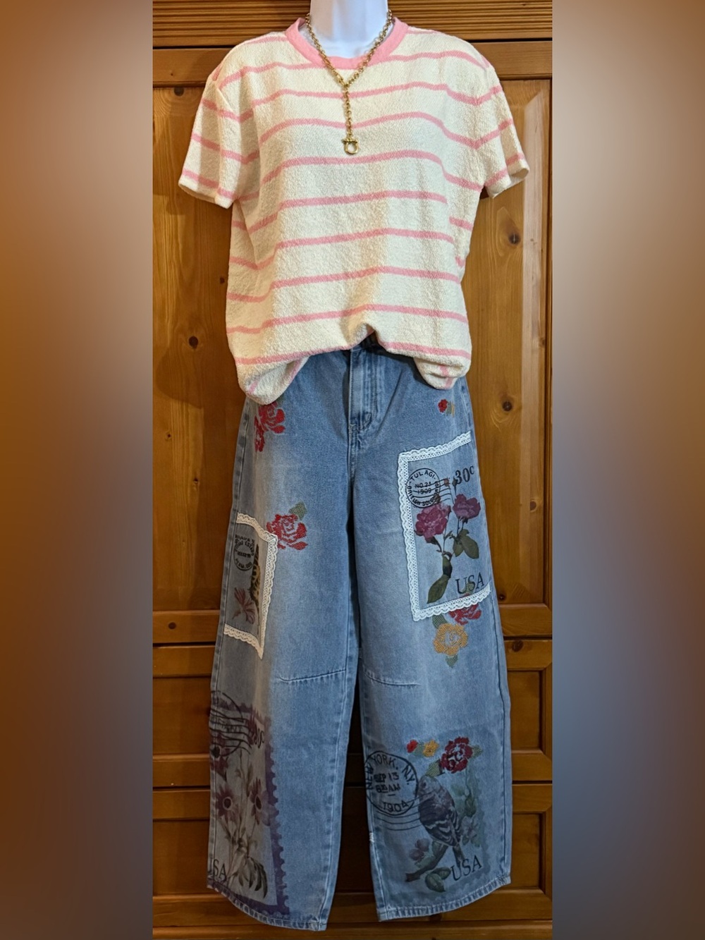 Womens Embroidered Denim Barrel Jeans NWOT